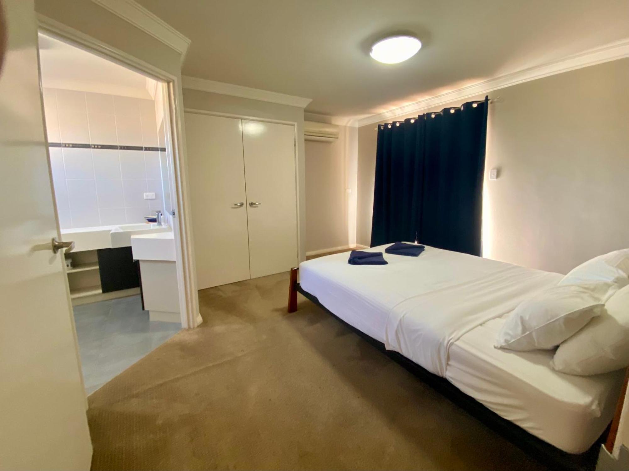 Port Denison Beach Resort Екстер'єр фото